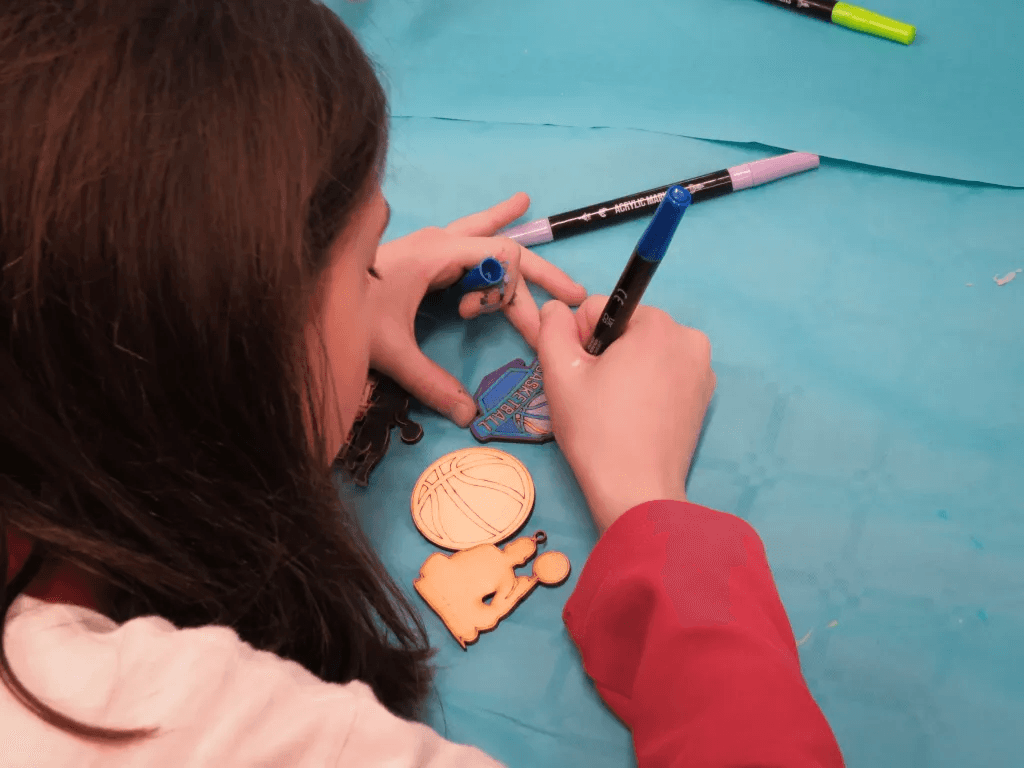 Construction of gadgets for the mini-basketball team